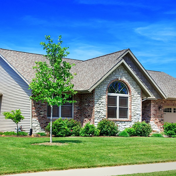 home getting a free roofing quote in Fiskeville