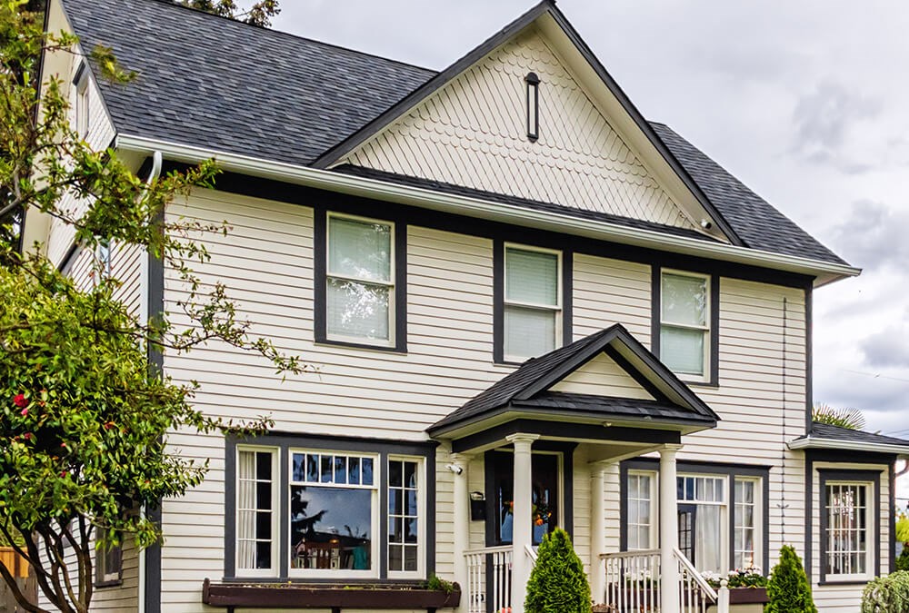 west warwick ri siding contractors completing a siding installation