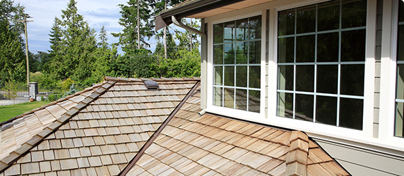 Residential cedar roofing 